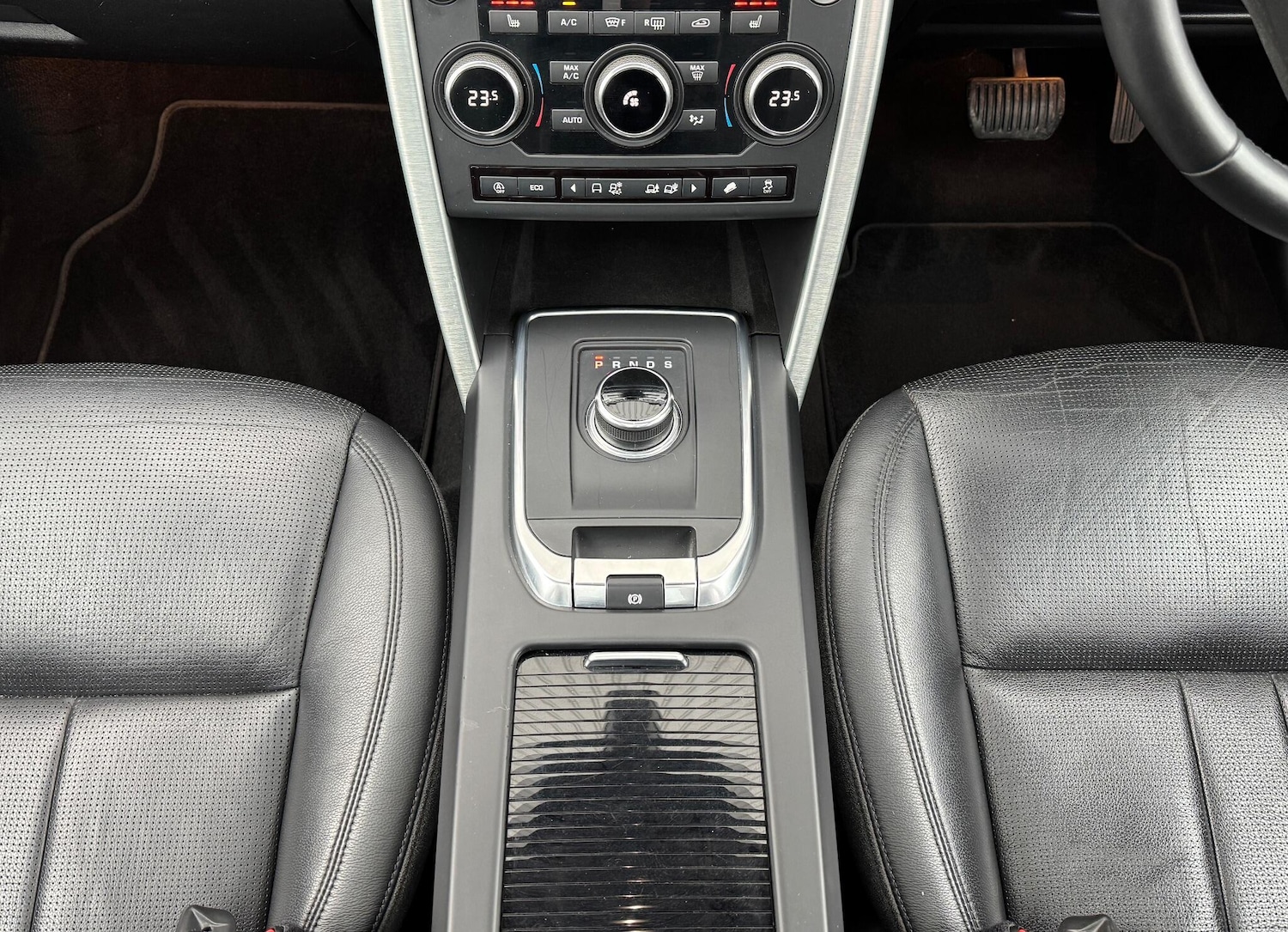 Used Land Rover Discovery Sport 2018 for sale - 77155562: Photo 31