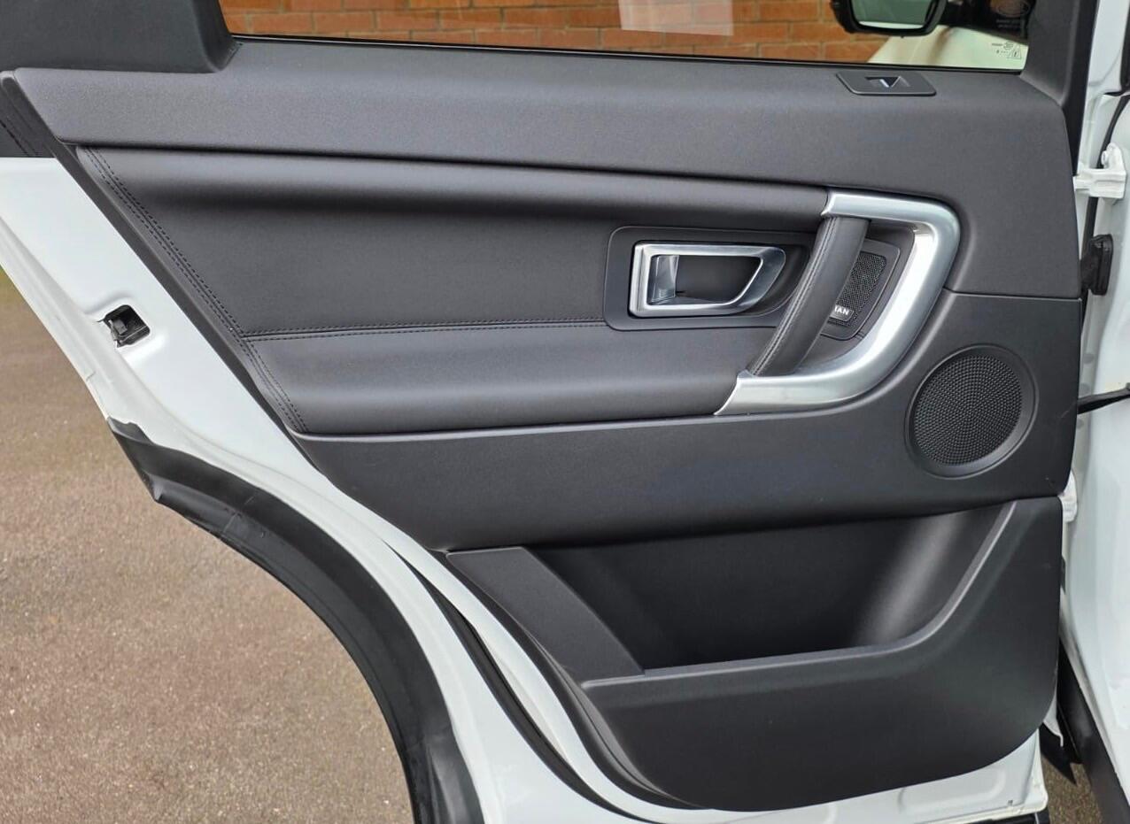 Used Land Rover Discovery Sport 2018 for sale - 77155562: Photo 46