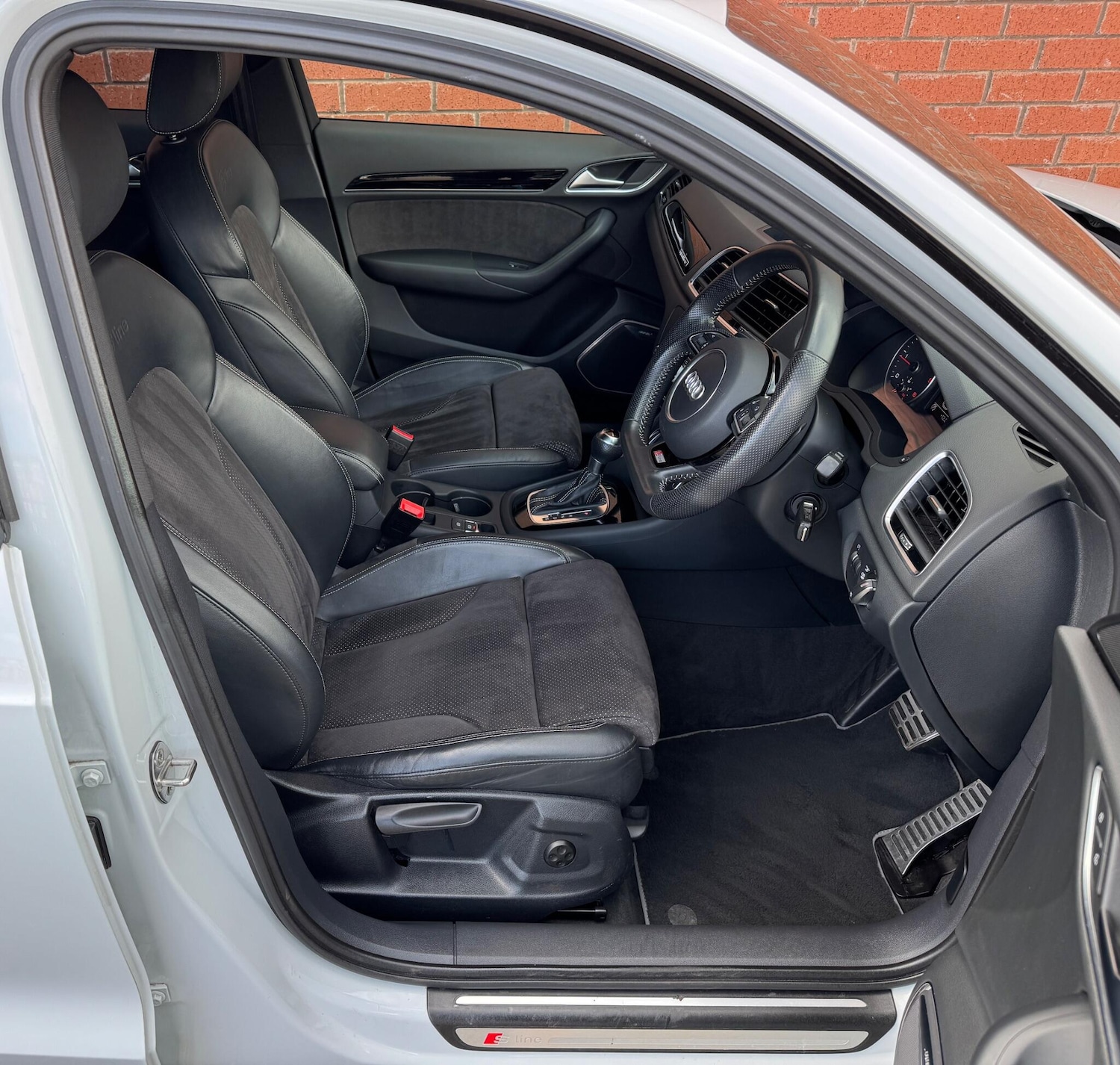 Used Audi Q3 2018 for sale - 78046660: Photo 17