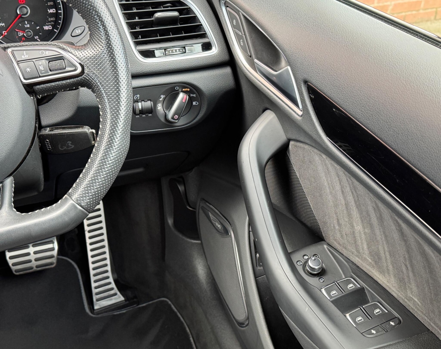 Used Audi Q3 2018 for sale - 78046660: Photo 30