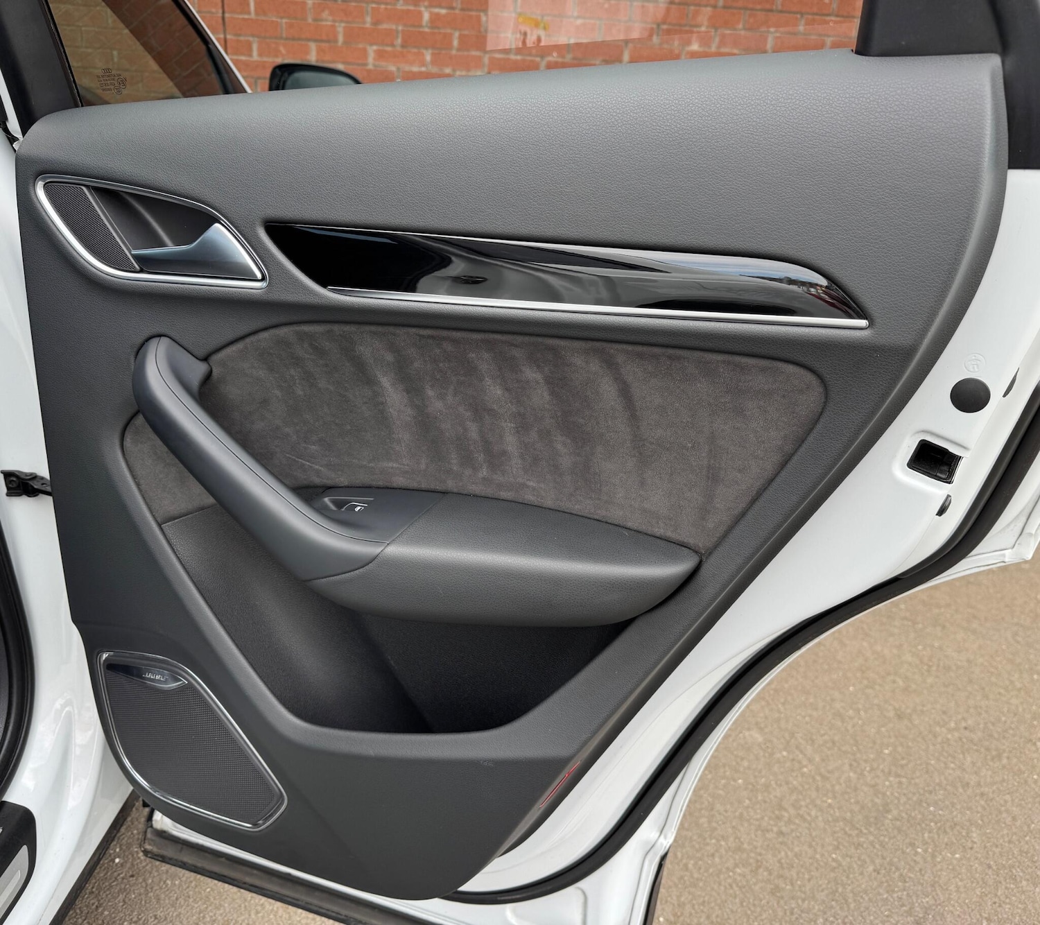 Used Audi Q3 2018 for sale - 78046660: Photo 31