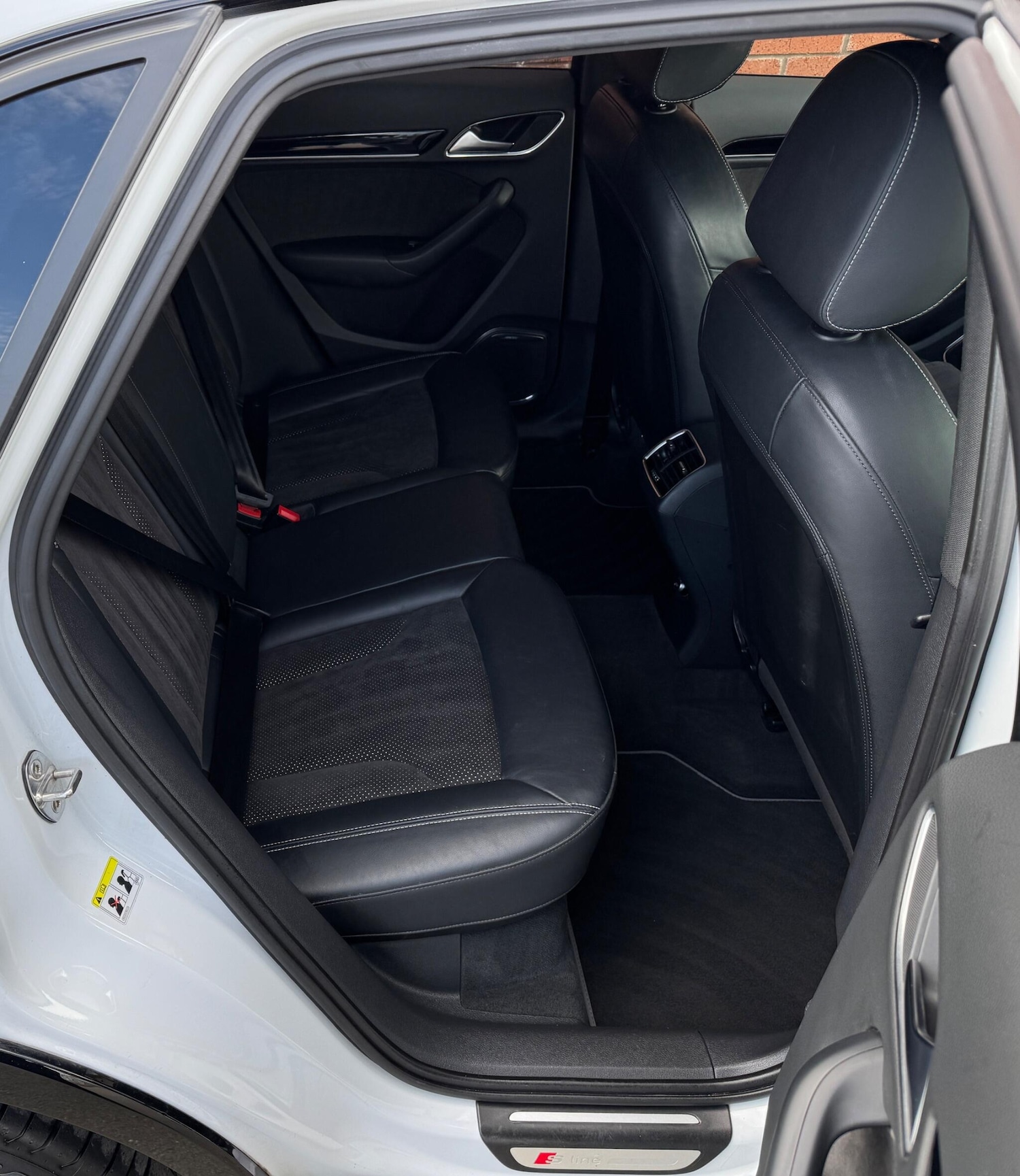 Used Audi Q3 2018 for sale - 78046660: Photo 33