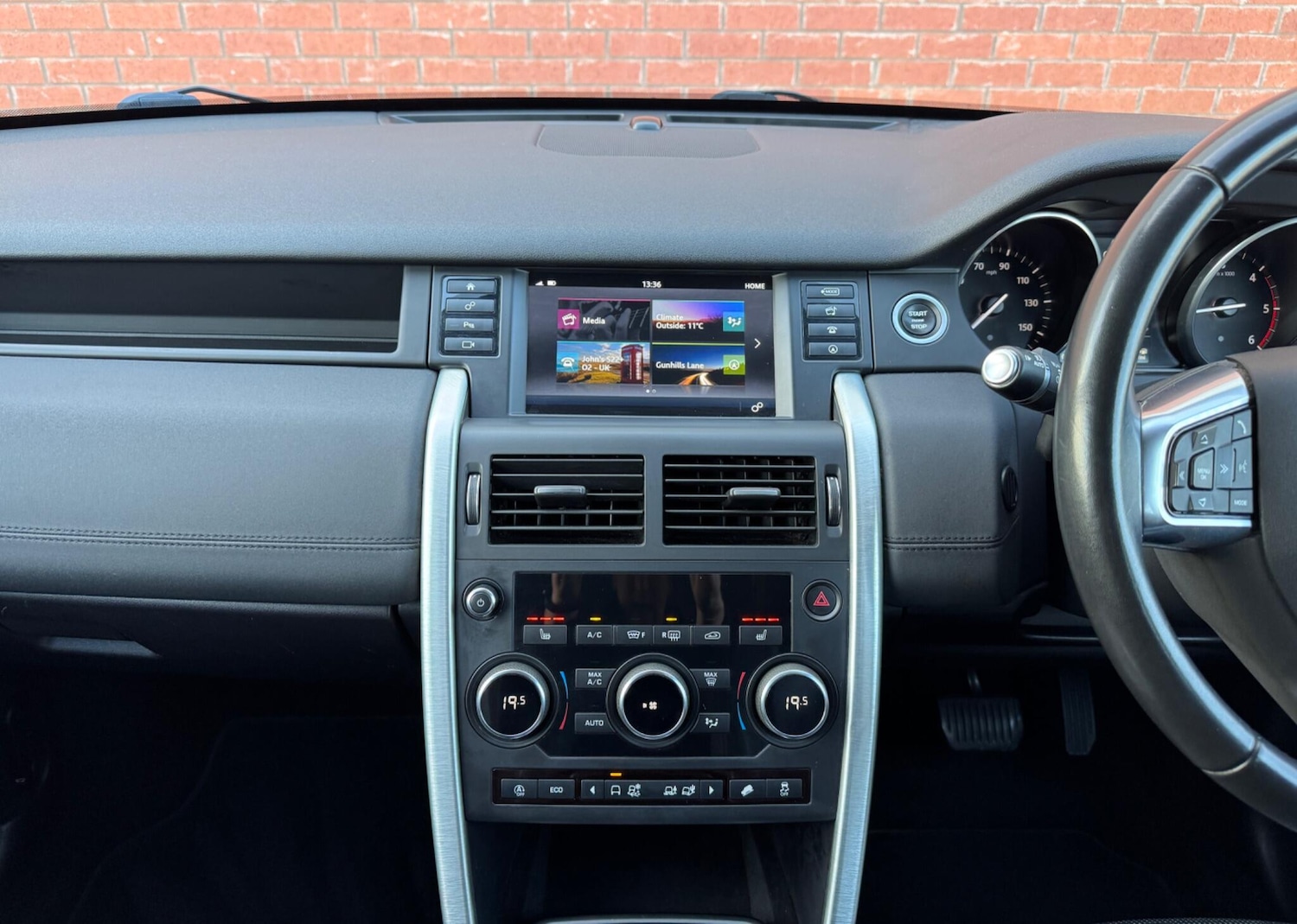 Used Land Rover Discovery Sport 2017 for sale - 77753163: Photo 21