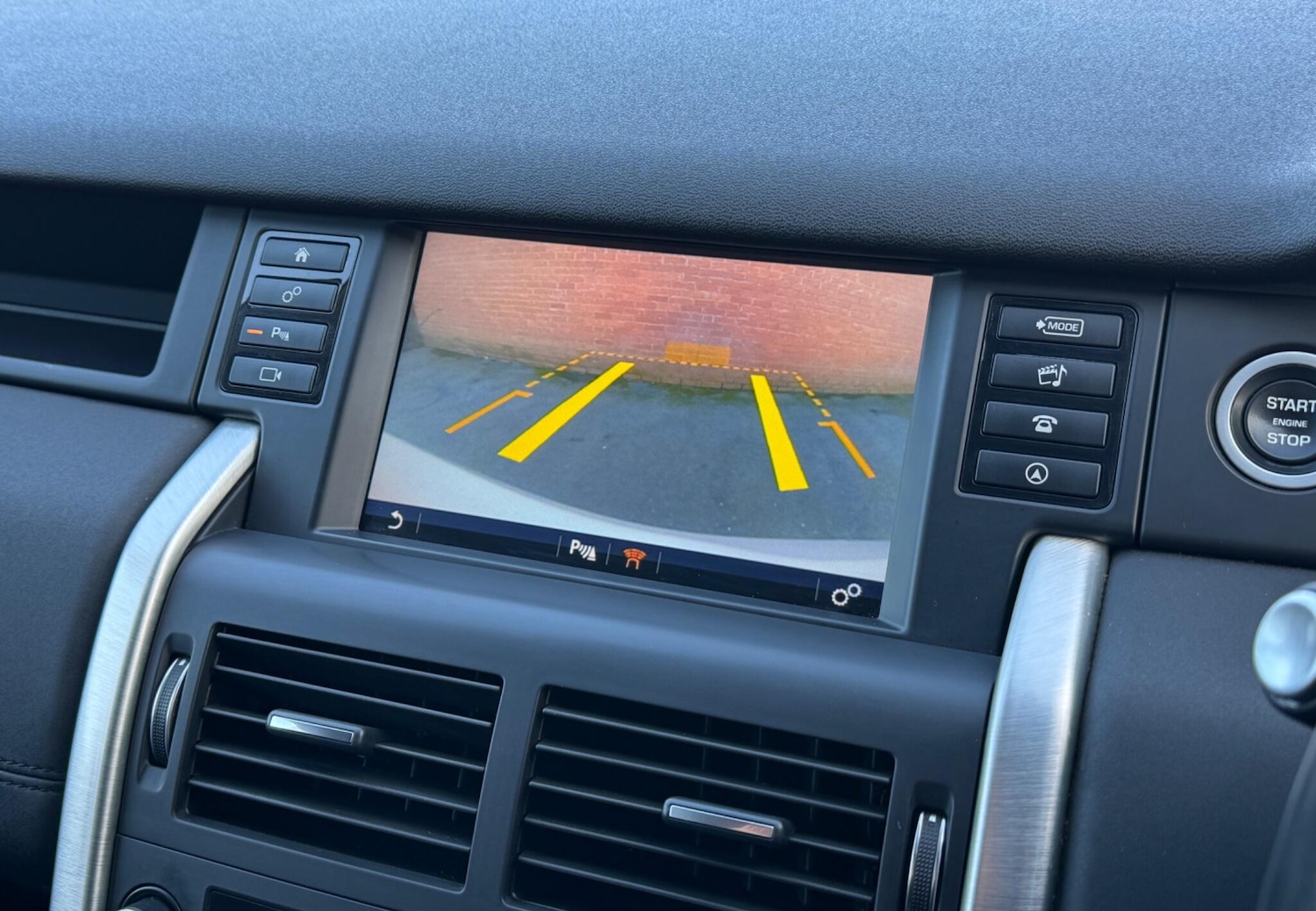 Used Land Rover Discovery Sport 2017 for sale - 77753163: Photo 29