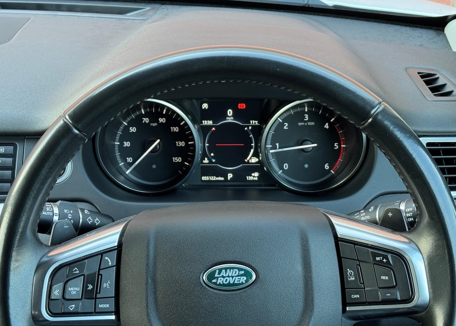 Used Land Rover Discovery Sport 2017 for sale - 77753163: Photo 32