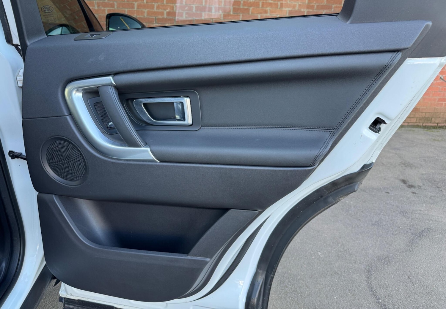 Used Land Rover Discovery Sport 2017 for sale - 77753163: Photo 38