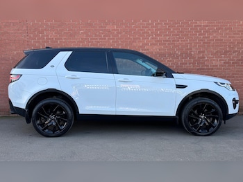 Used Land Rover Discovery Sport 2017 for sale - 77753163: Photo
