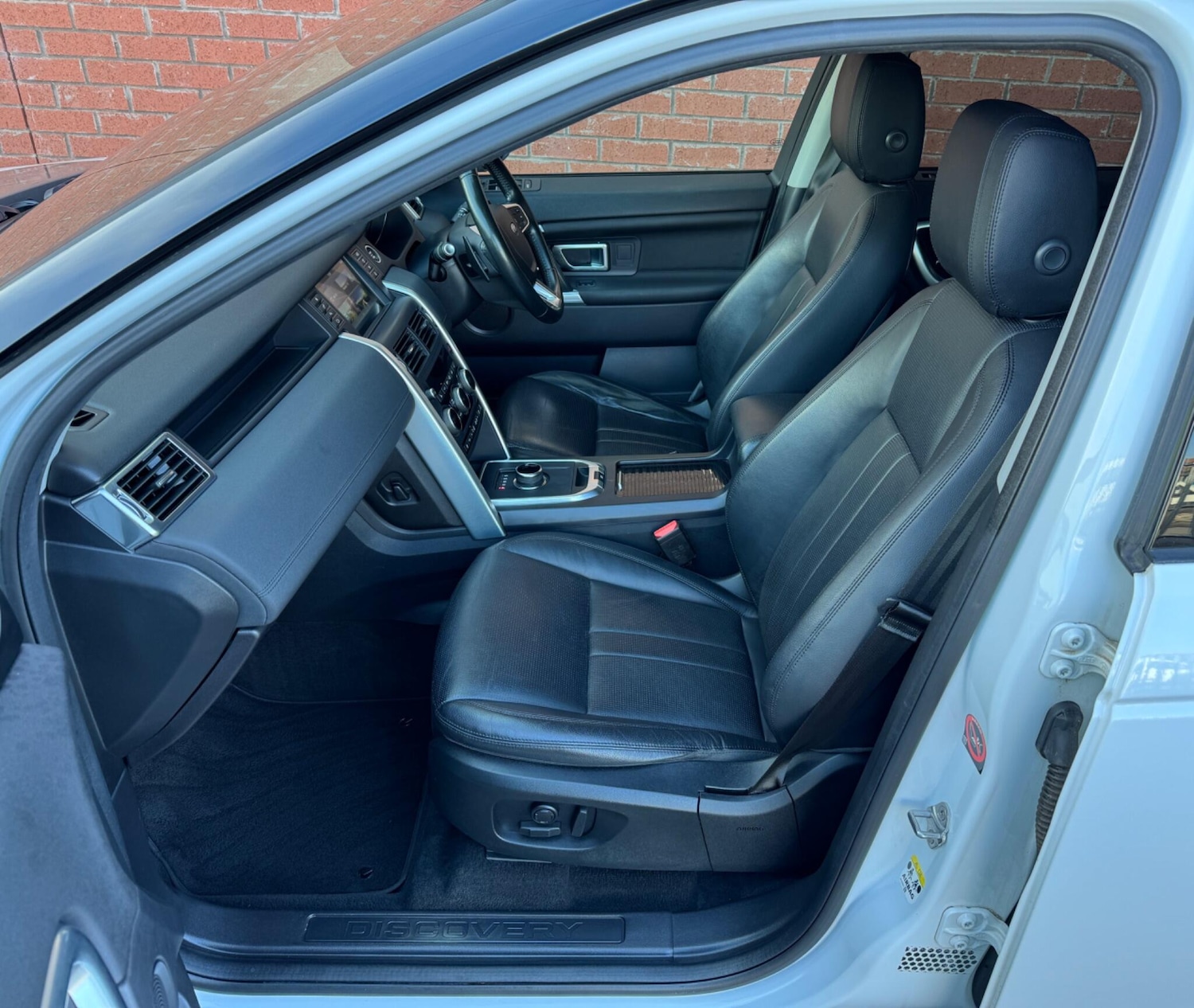 Used Land Rover Discovery Sport 2017 for sale - 77753163: Photo 43