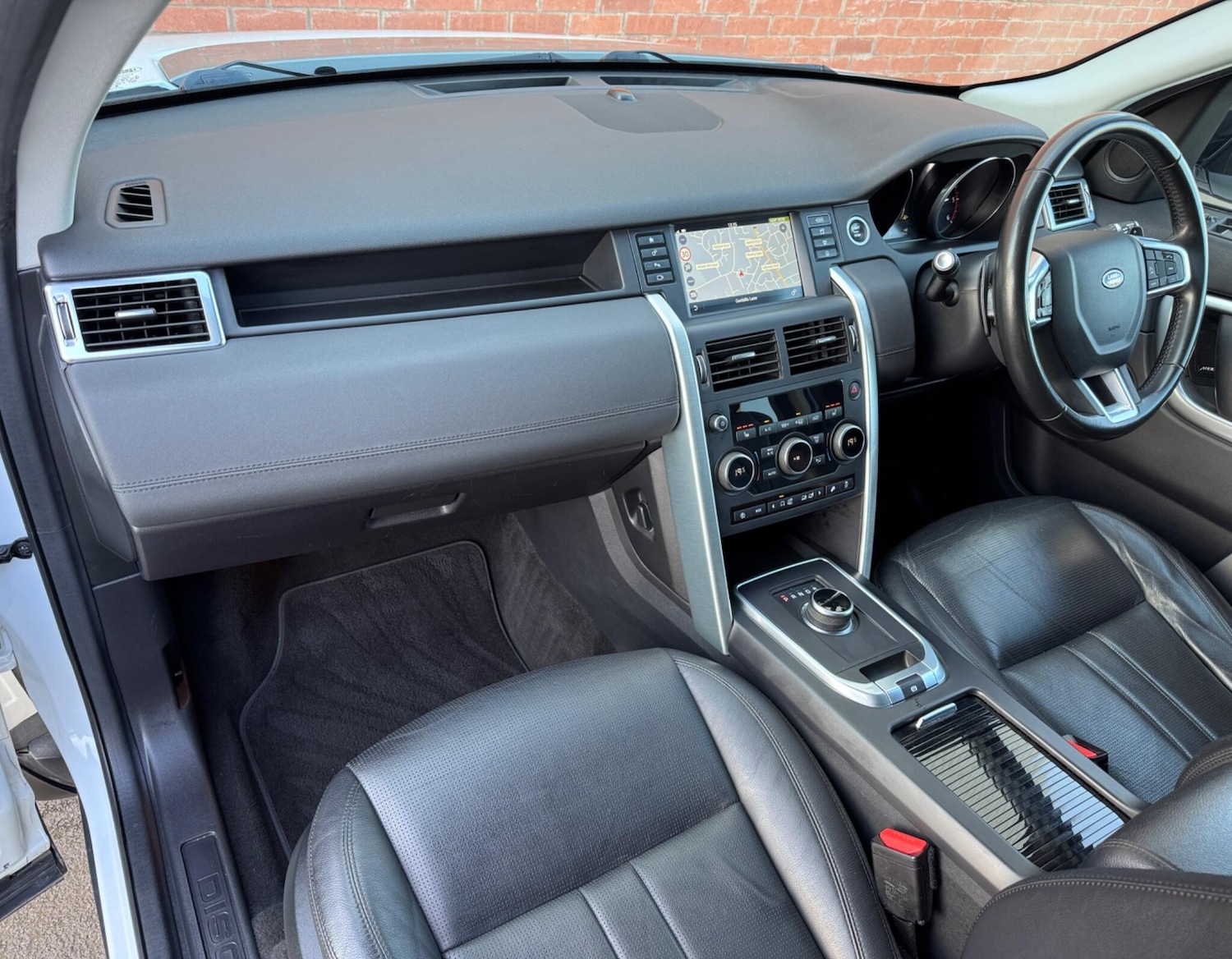 Used Land Rover Discovery Sport 2017 for sale - 77753163: Photo 44