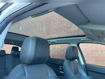 Used Land Rover Discovery Sport 2017 for sale - 77753163: Photo