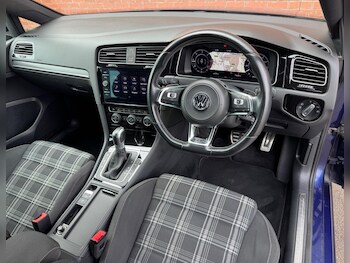 Used Volkswagen Golf 2018 for sale - 78334869: Photo