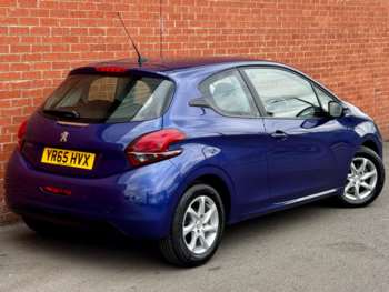 Used Peugeot 208 2015 for sale - 75431161: Photo
