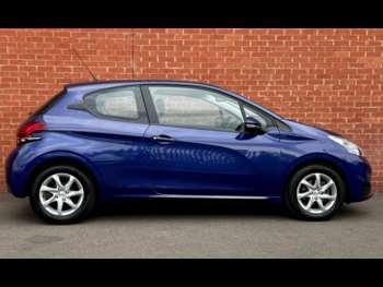 Used Peugeot 208 2015 for sale - 75431161: Photo
