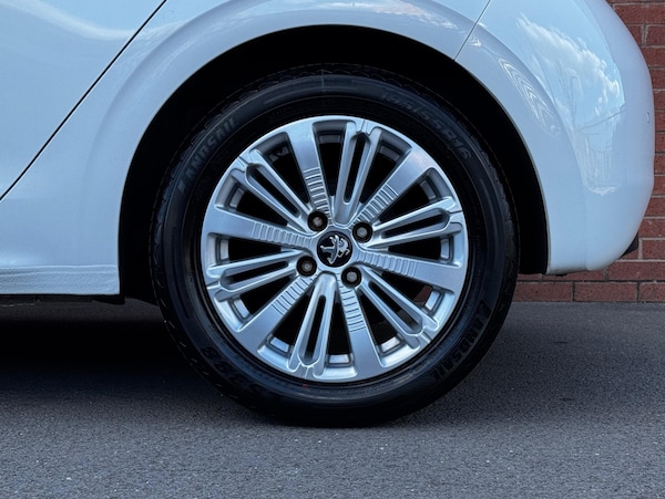 Used Peugeot 208 2016 for sale - 76084323: Photo 45