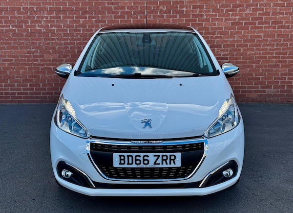 Used Peugeot 208 2016 for sale - 76084323: Photo 8