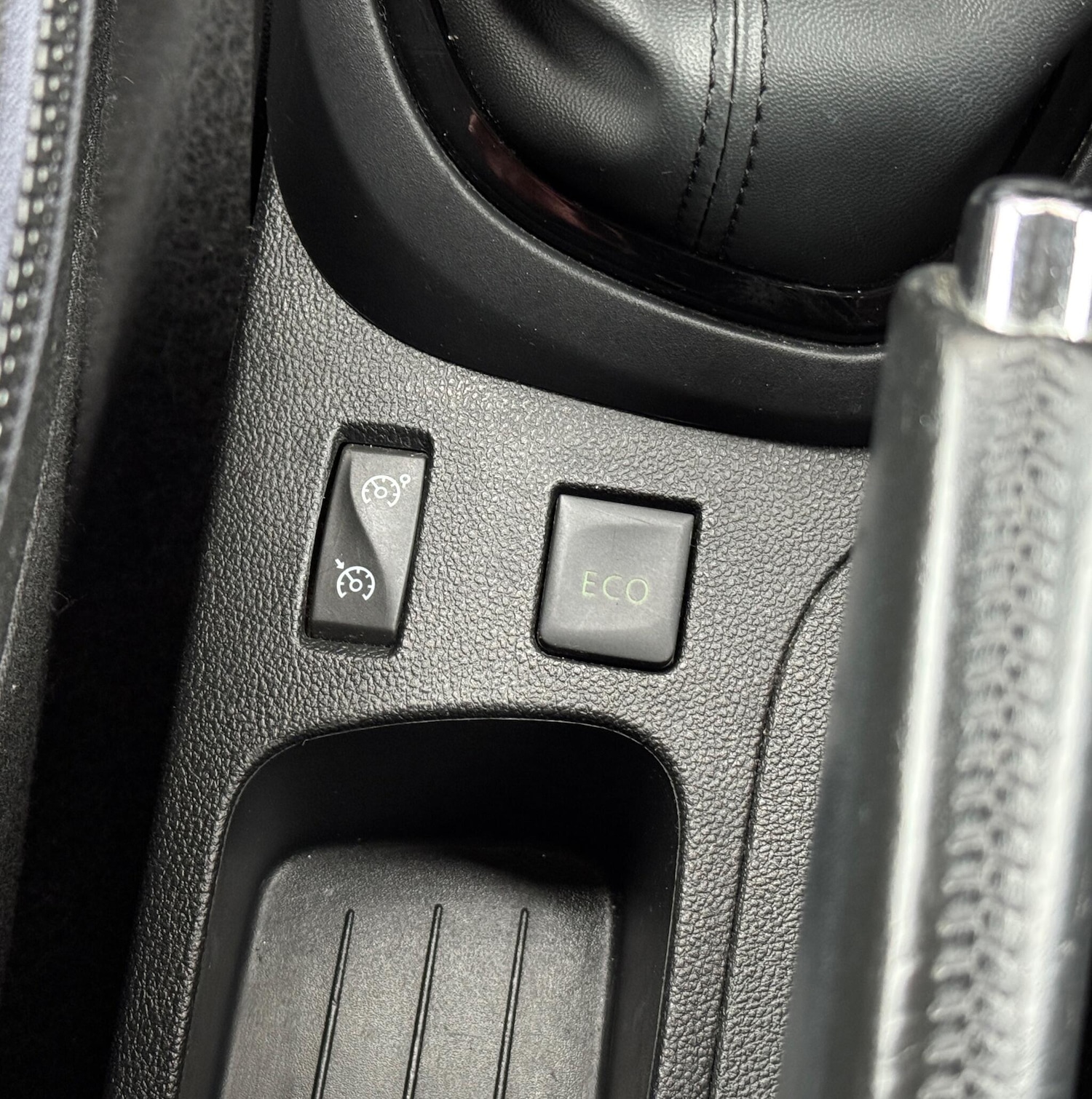 Used Renault Captur 2016 for sale - 76550968: Photo 22