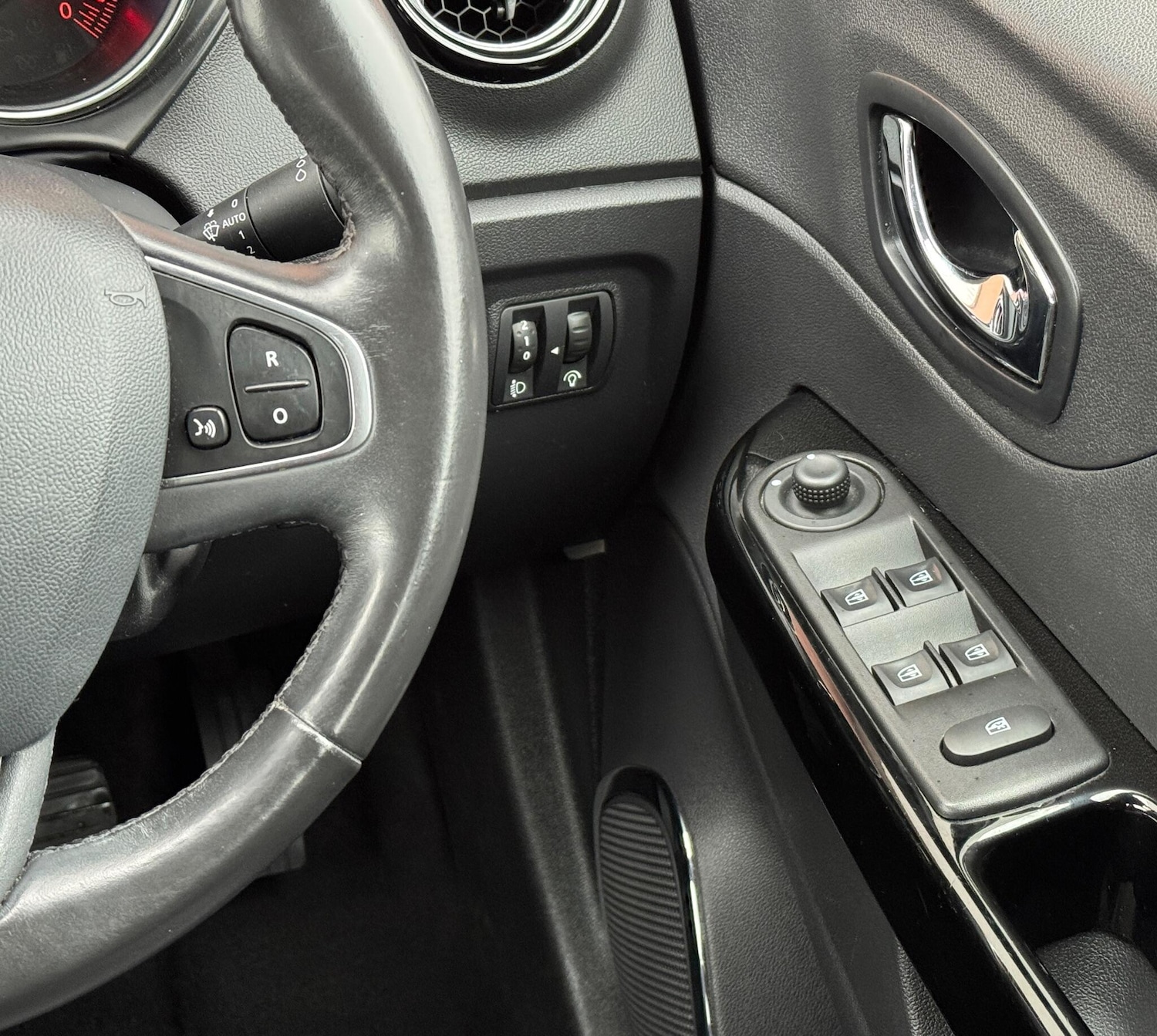 Used Renault Captur 2016 for sale - 76550968: Photo 25