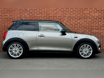 Used MINI Hatch 2017 for sale - 75614483: Photo