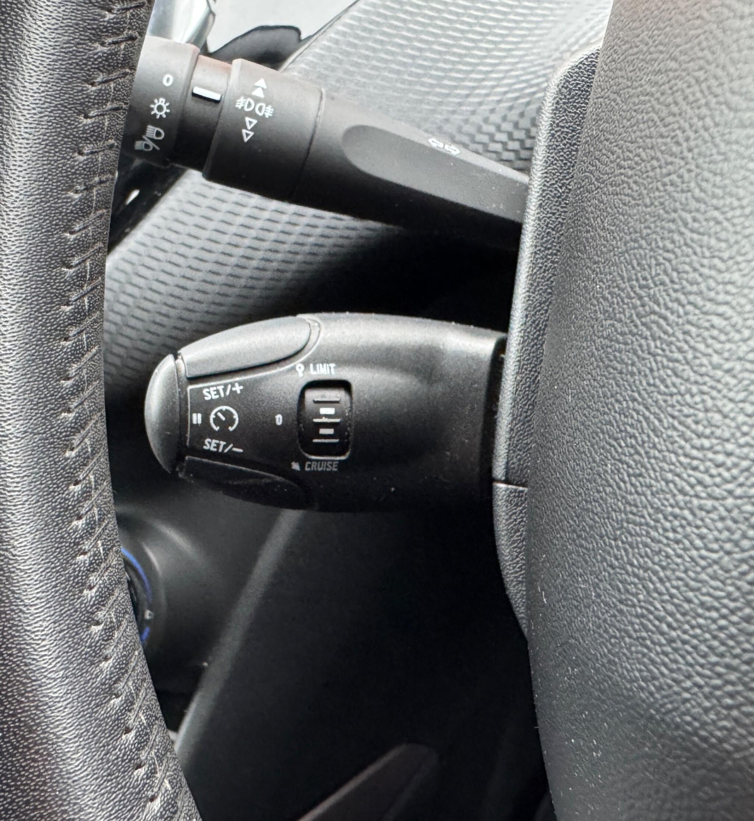 Used Peugeot 2008 2016 for sale - 77799412: Photo 22