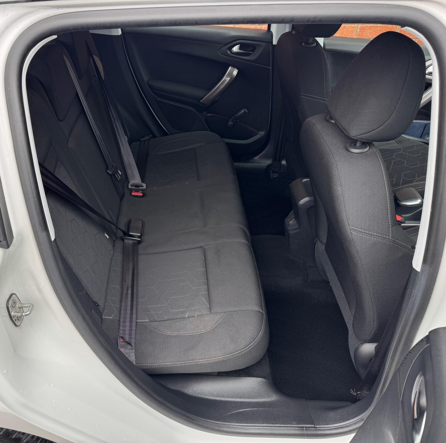 Used Peugeot 2008 2016 for sale - 77799412: Photo 27