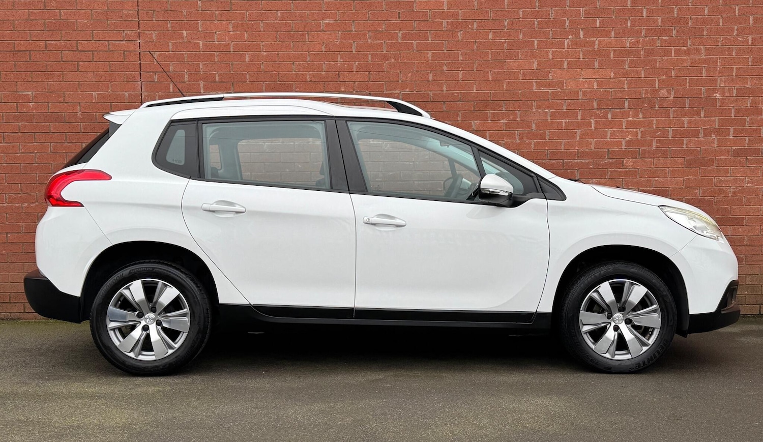 Used Peugeot 2008 2016 for sale - 77799412: Photo 3