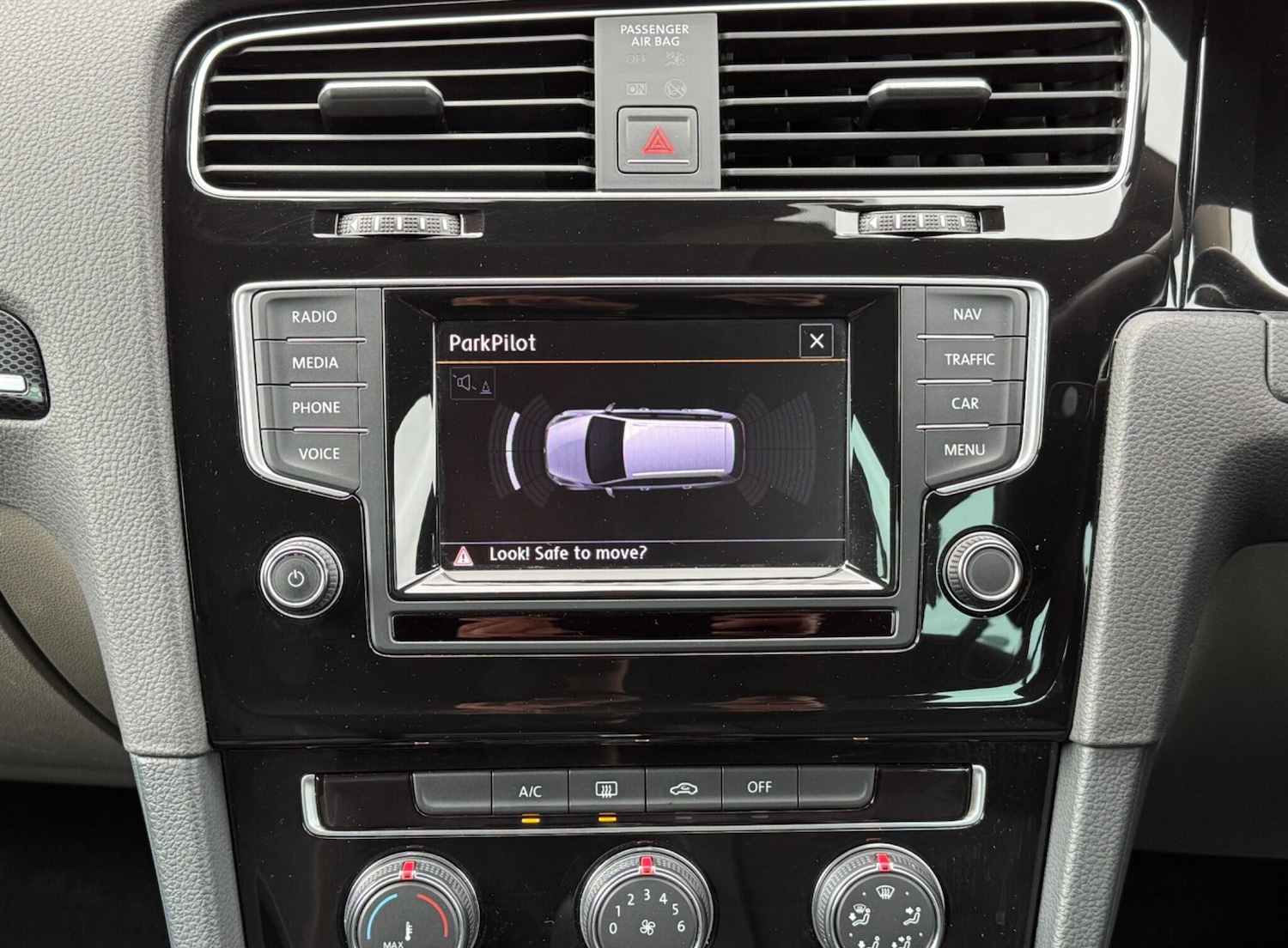 Used Volkswagen Golf 2015 for sale - 77892294: Photo 23