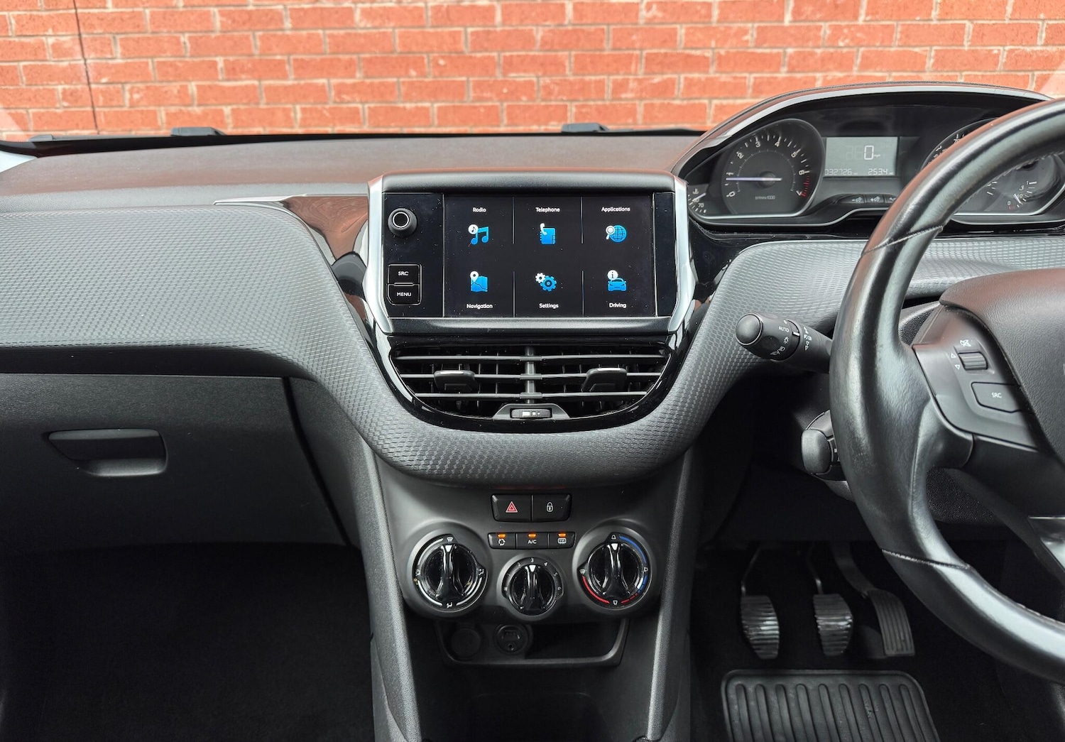 Used Peugeot 208 2017 for sale - 76512923: Photo 17