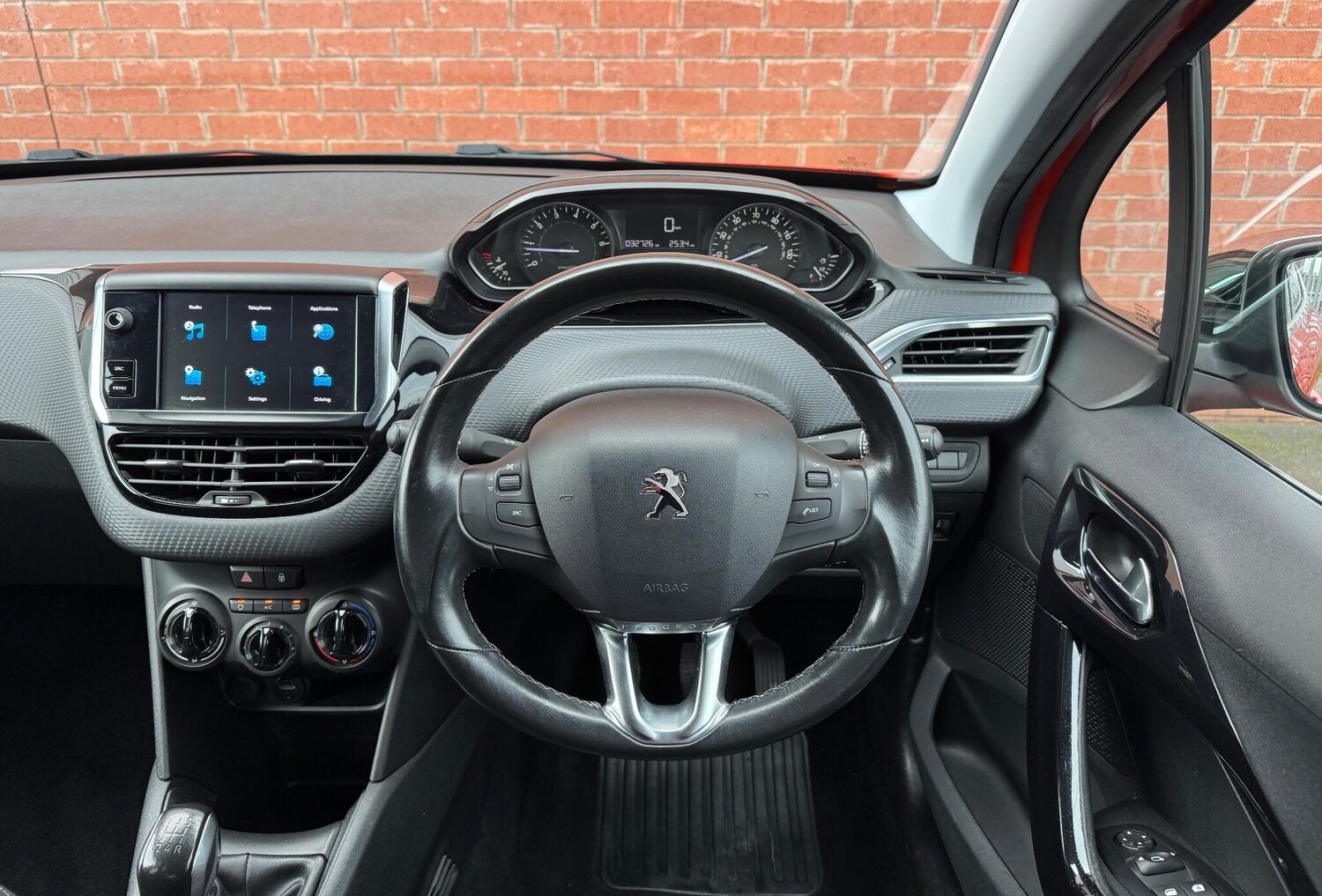 Used Peugeot 208 2017 for sale - 76512923: Photo 22