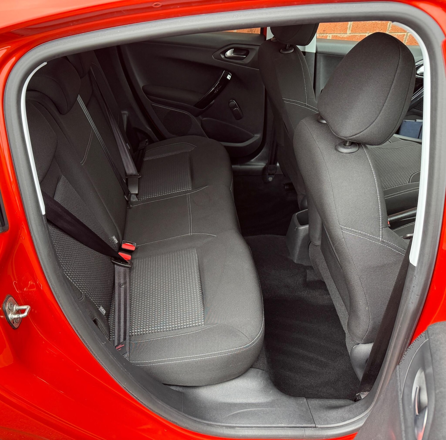 Used Peugeot 208 2017 for sale - 76512923: Photo 27