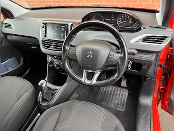 Used Peugeot 208 2017 for sale - 76512923: Photo