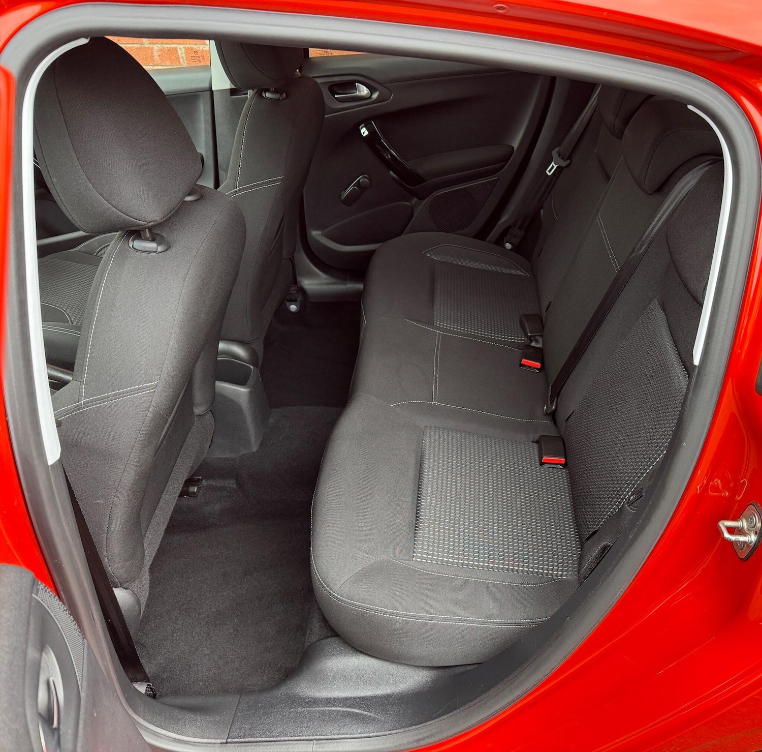 Used Peugeot 208 2017 for sale - 76512923: Photo 34