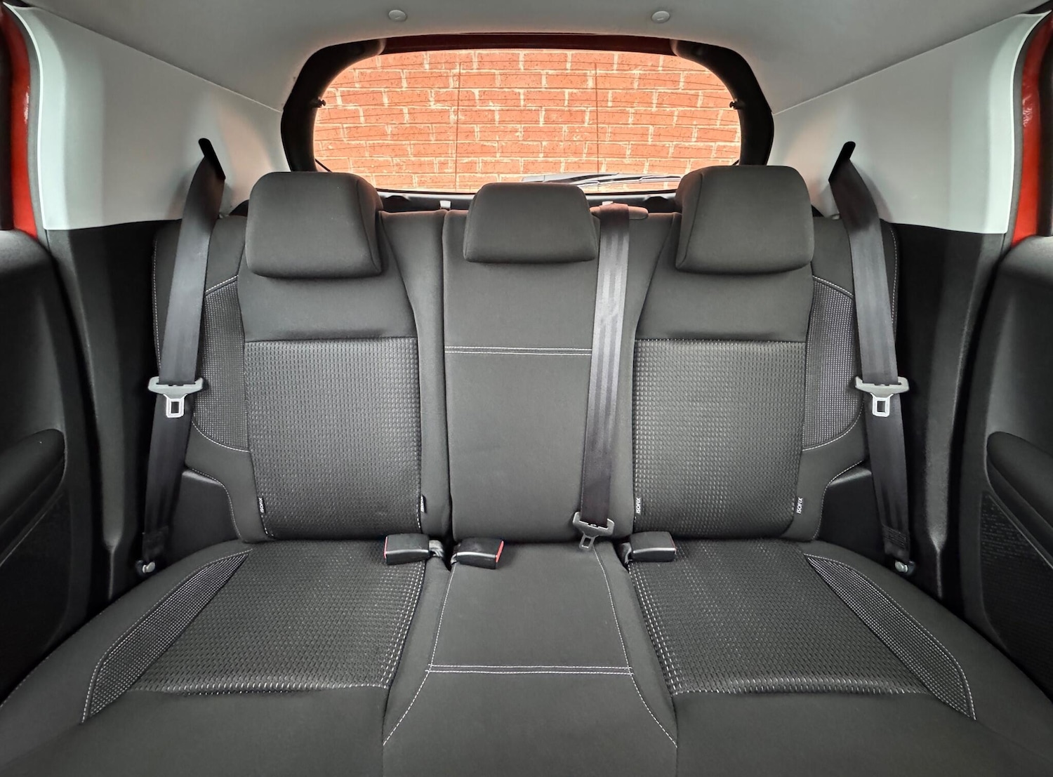 Used Peugeot 208 2017 for sale - 76512923: Photo 35