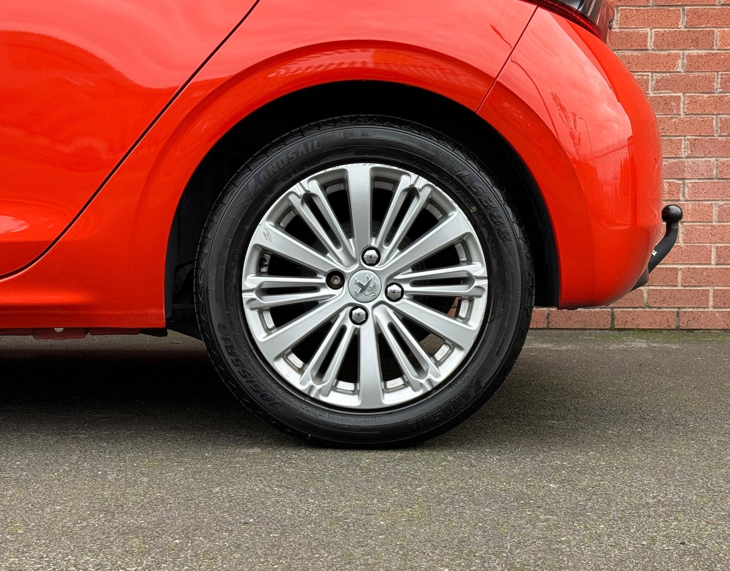 Used Peugeot 208 2017 for sale - 76512923: Photo 39