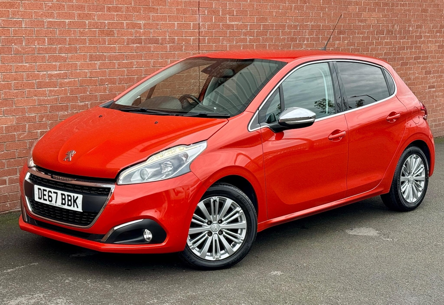 Used Peugeot 208 2017 for sale - 76512923: Photo 6