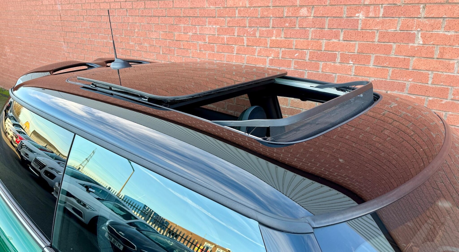 Used MINI Hatch 2021 for sale - 76714467: Photo 2