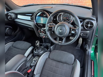 Used MINI Hatch 2021 for sale - 76714467: Photo