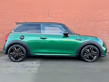 Used MINI Hatch 2021 for sale - 76714467: Photo
