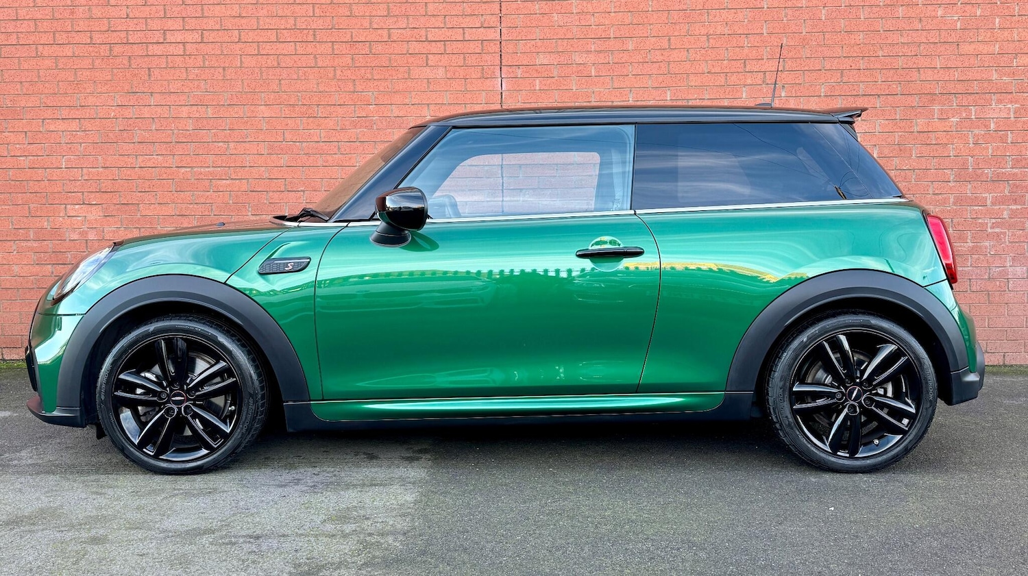 Used MINI Hatch 2021 for sale - 76714467: Photo 8