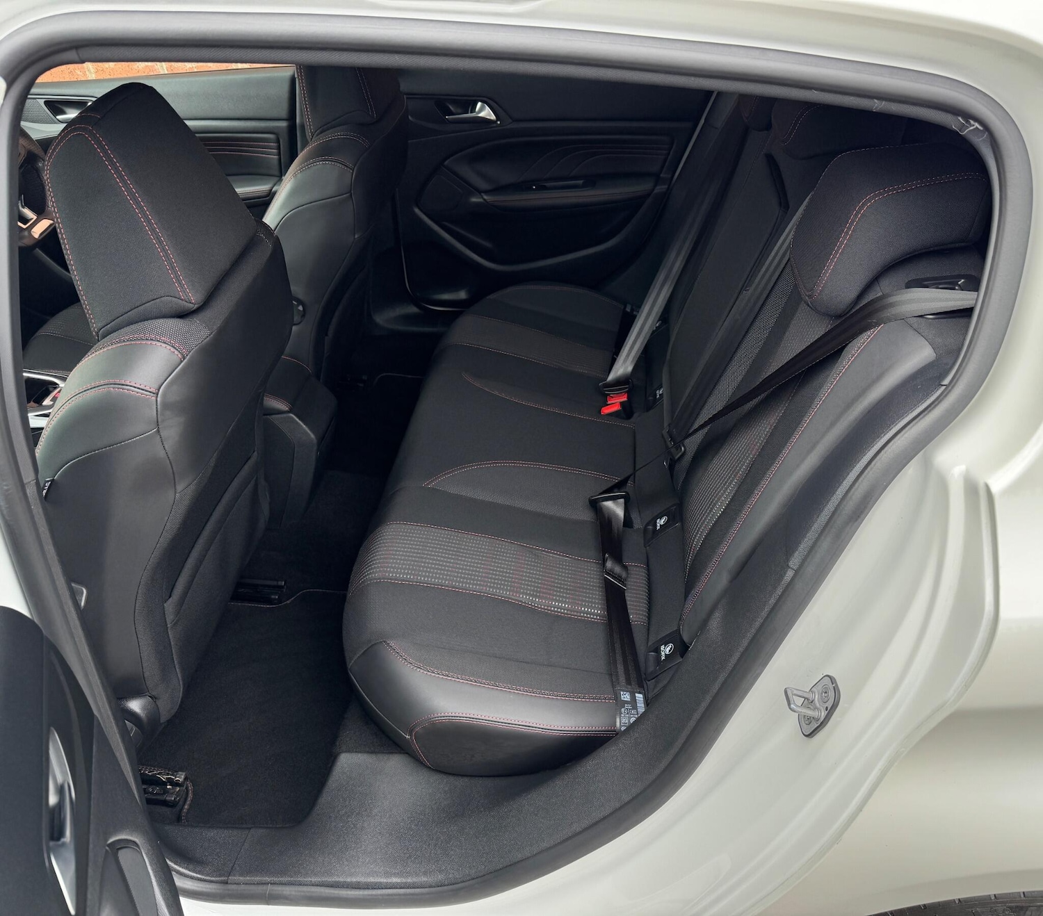 Used Peugeot 308 for sale - 78006849: Photo 38