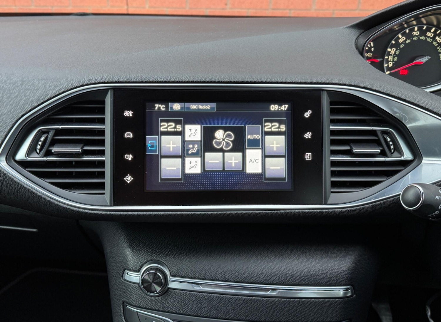 Used Peugeot 308 2016 for sale - 77314827: Photo 22