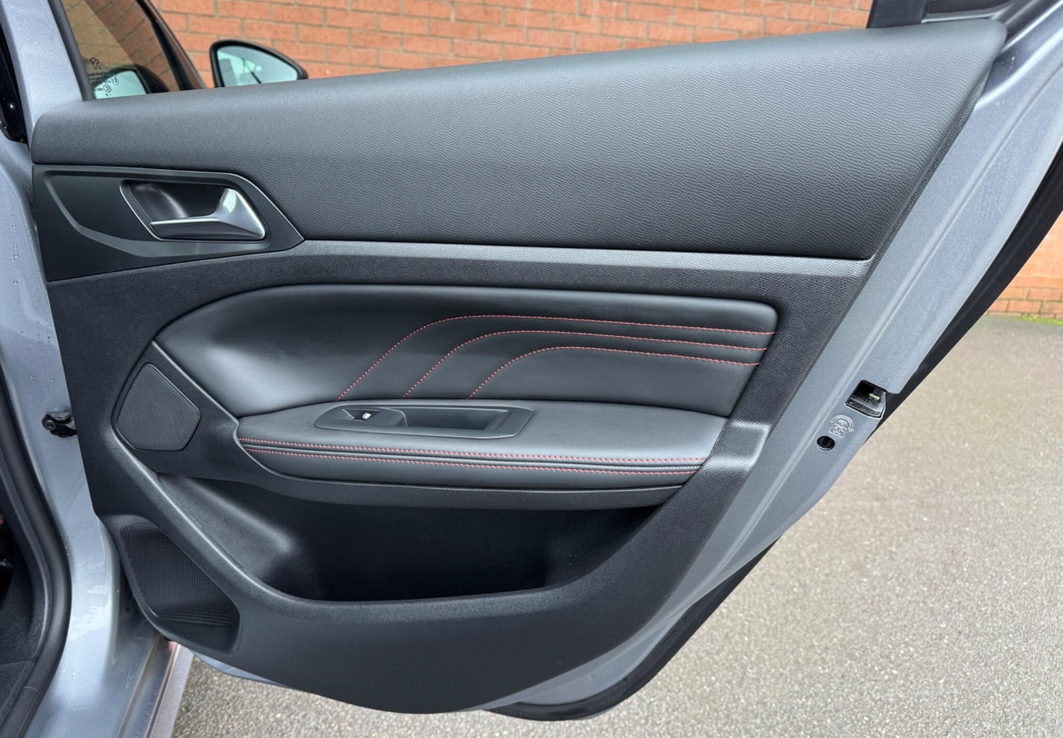 Used Peugeot 308 2016 for sale - 77314827: Photo 28