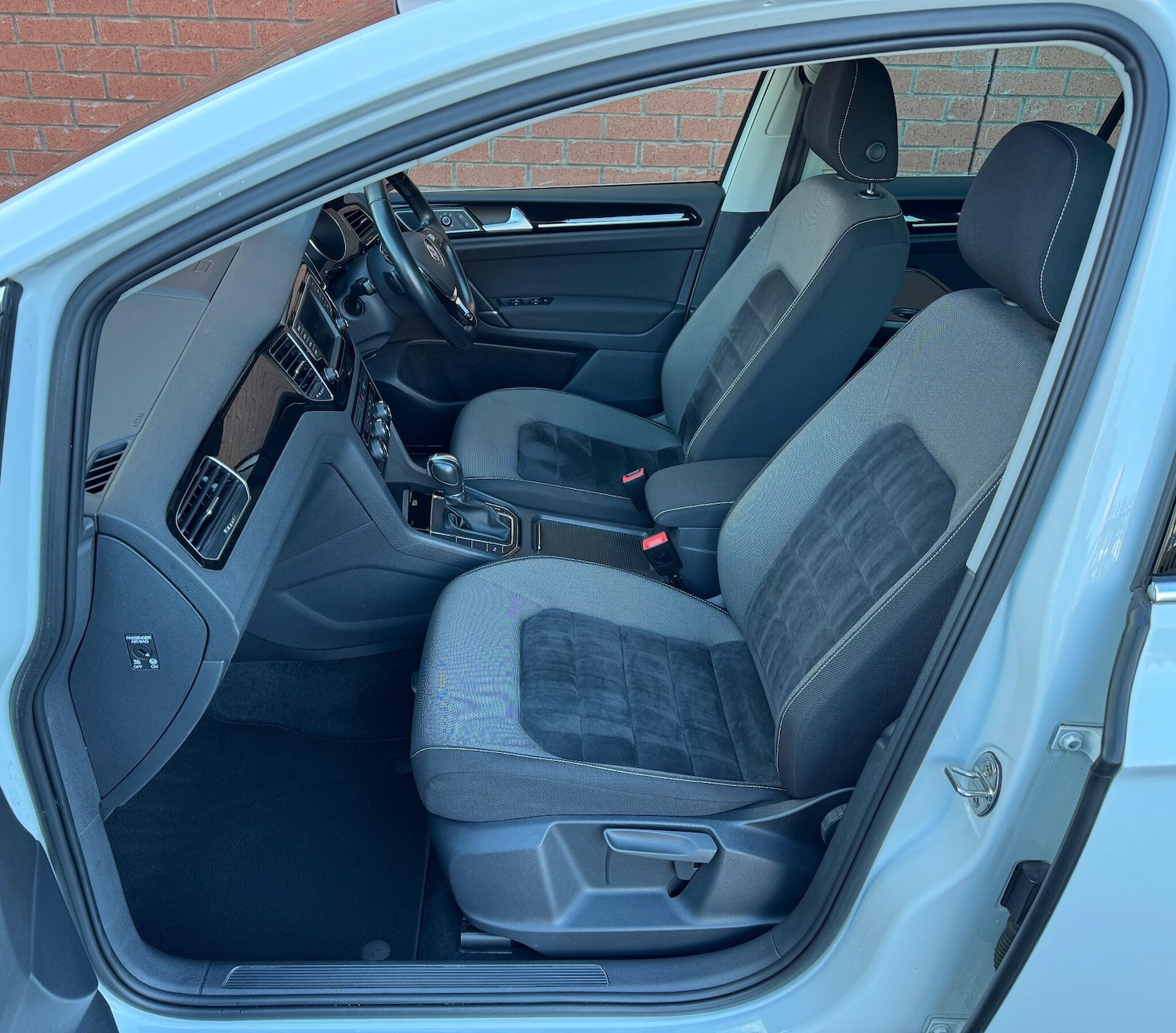 Used Volkswagen Golf SV 2016 for sale - 76824180: Photo 41