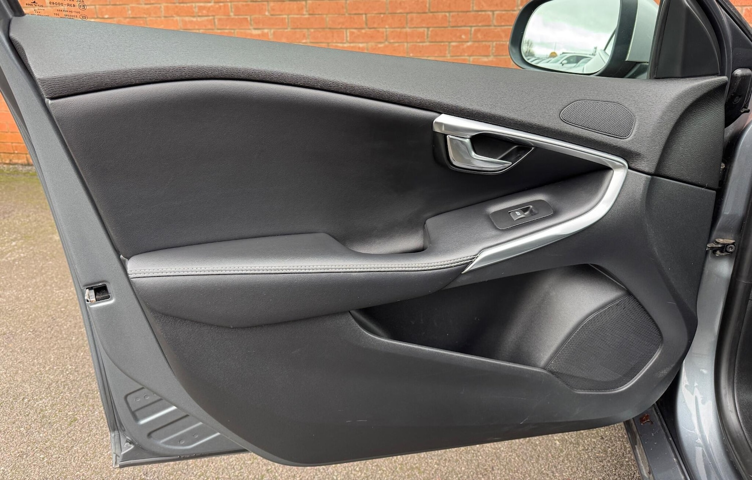 Used Volvo V40 2016 for sale - 77564633: Photo 30