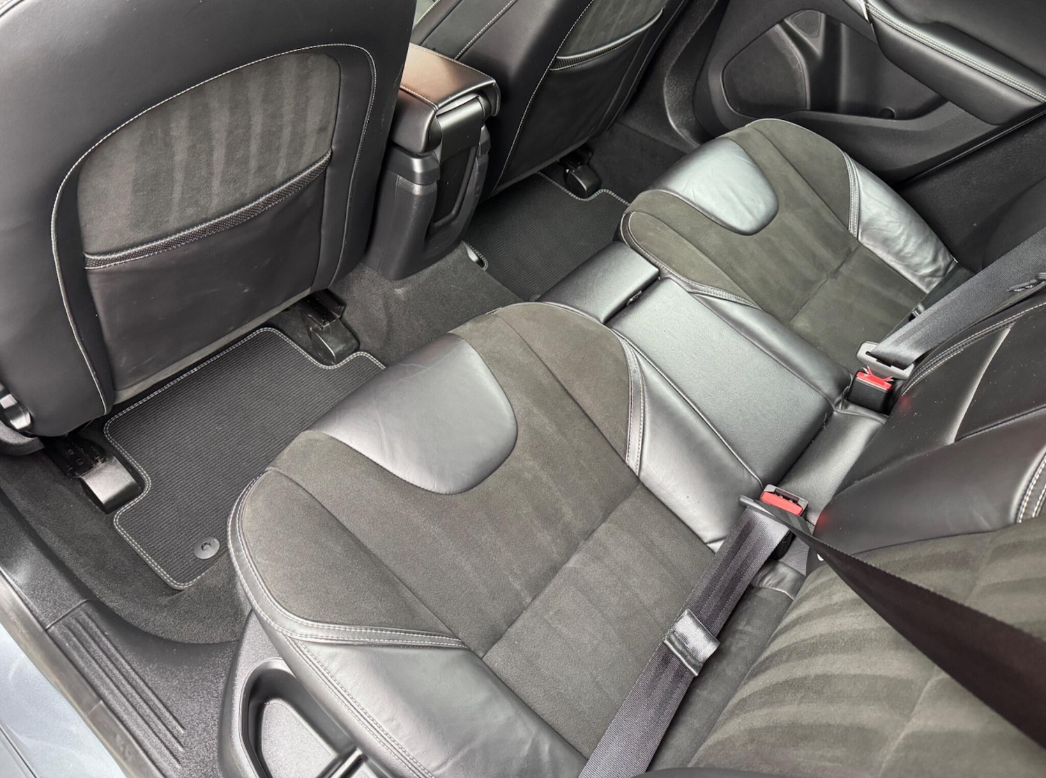 Used Volvo V40 2016 for sale - 77564633: Photo 35