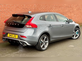 Used Volvo V40 2016 for sale - 77564633: Photo