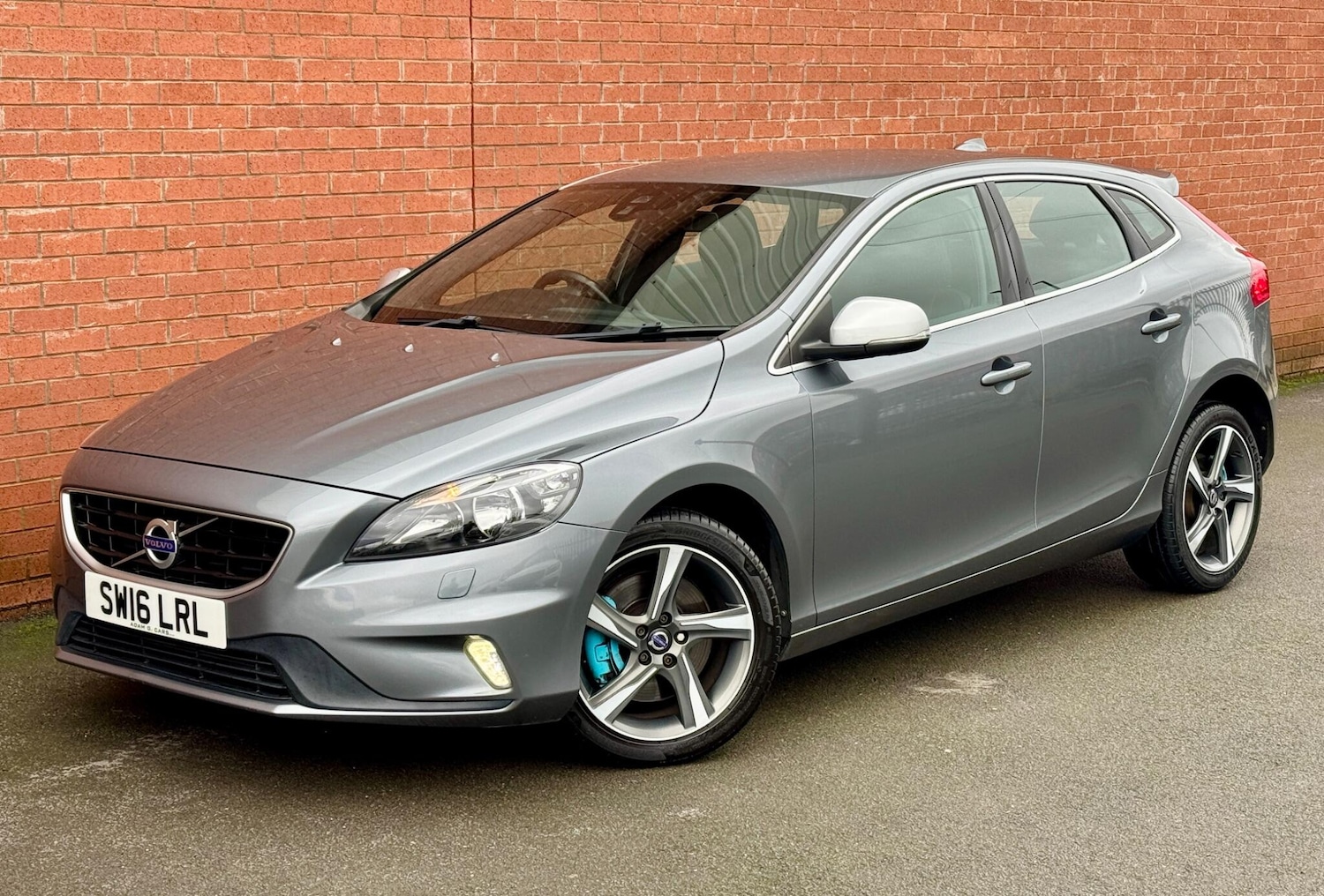 Used Volvo V40 2016 for sale - 77564633: Photo 6