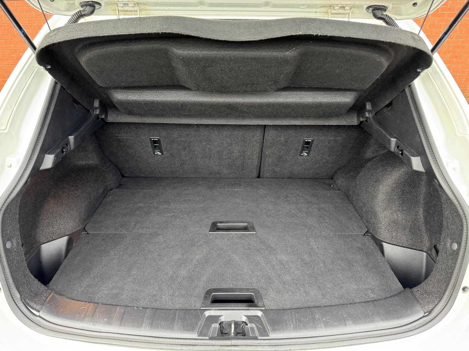 Used Nissan Qashqai for sale - 77166619: Photo 11