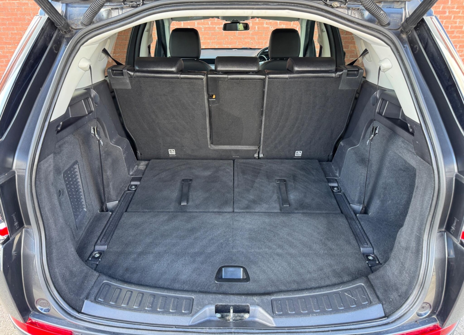 Used Land Rover Discovery Sport 2018 for sale - 78099874: Photo 11