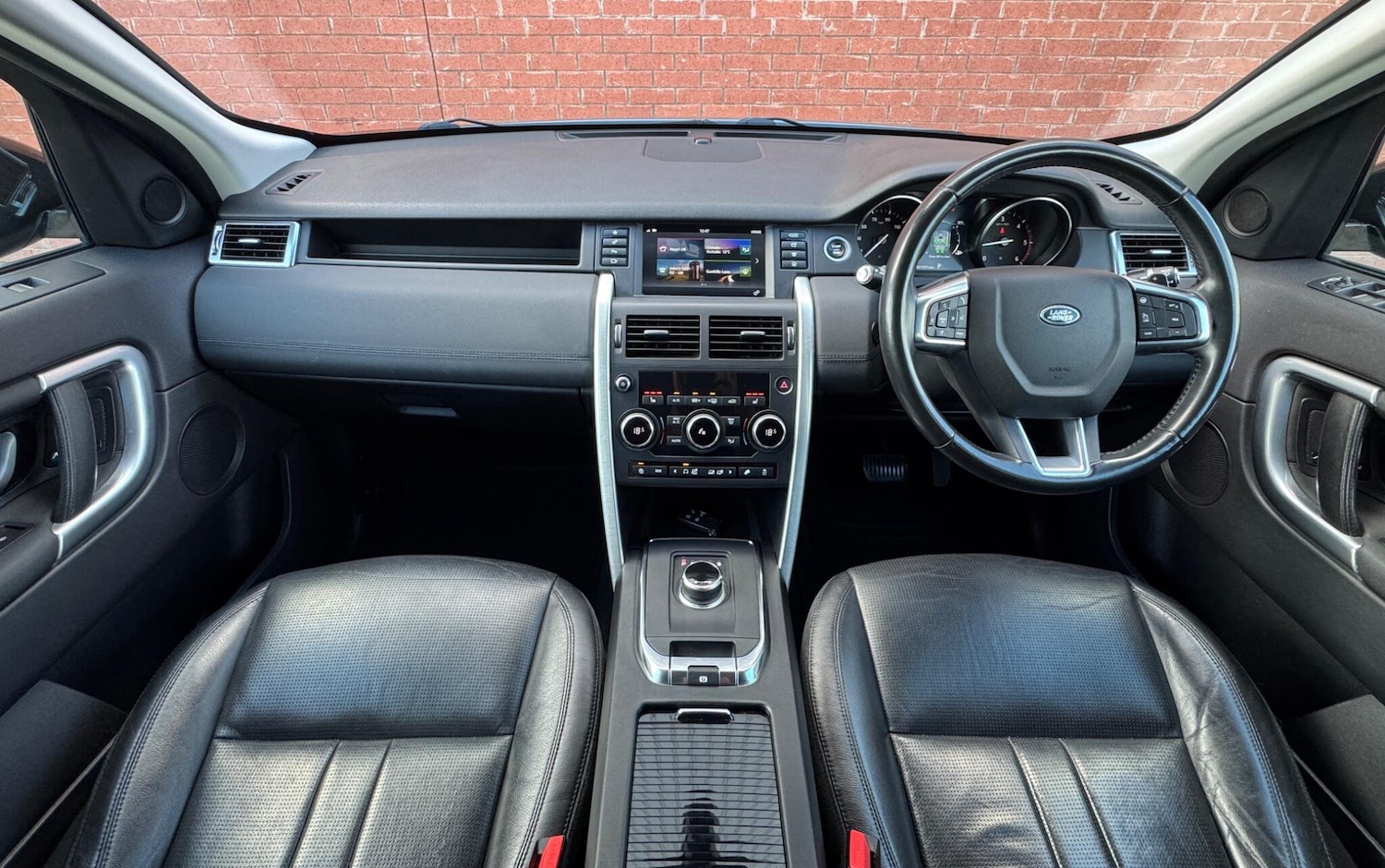 Used Land Rover Discovery Sport 2018 for sale - 78099874: Photo 18