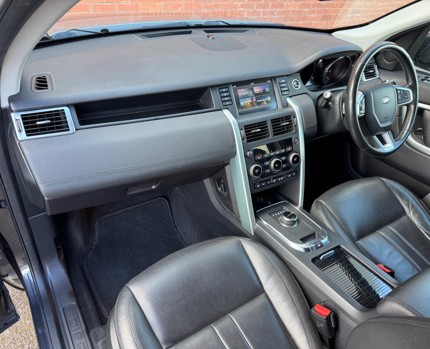 Used Land Rover Discovery Sport 2018 for sale - 78099874: Photo 44